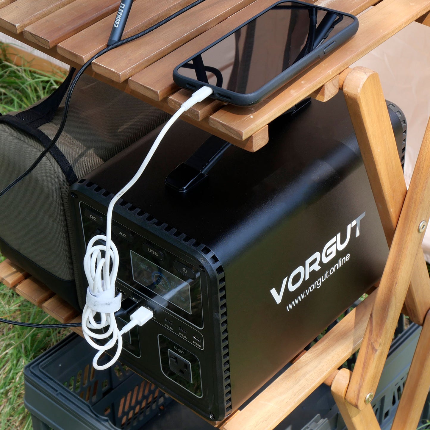 #2275 P7ポータブル電源黒 700w