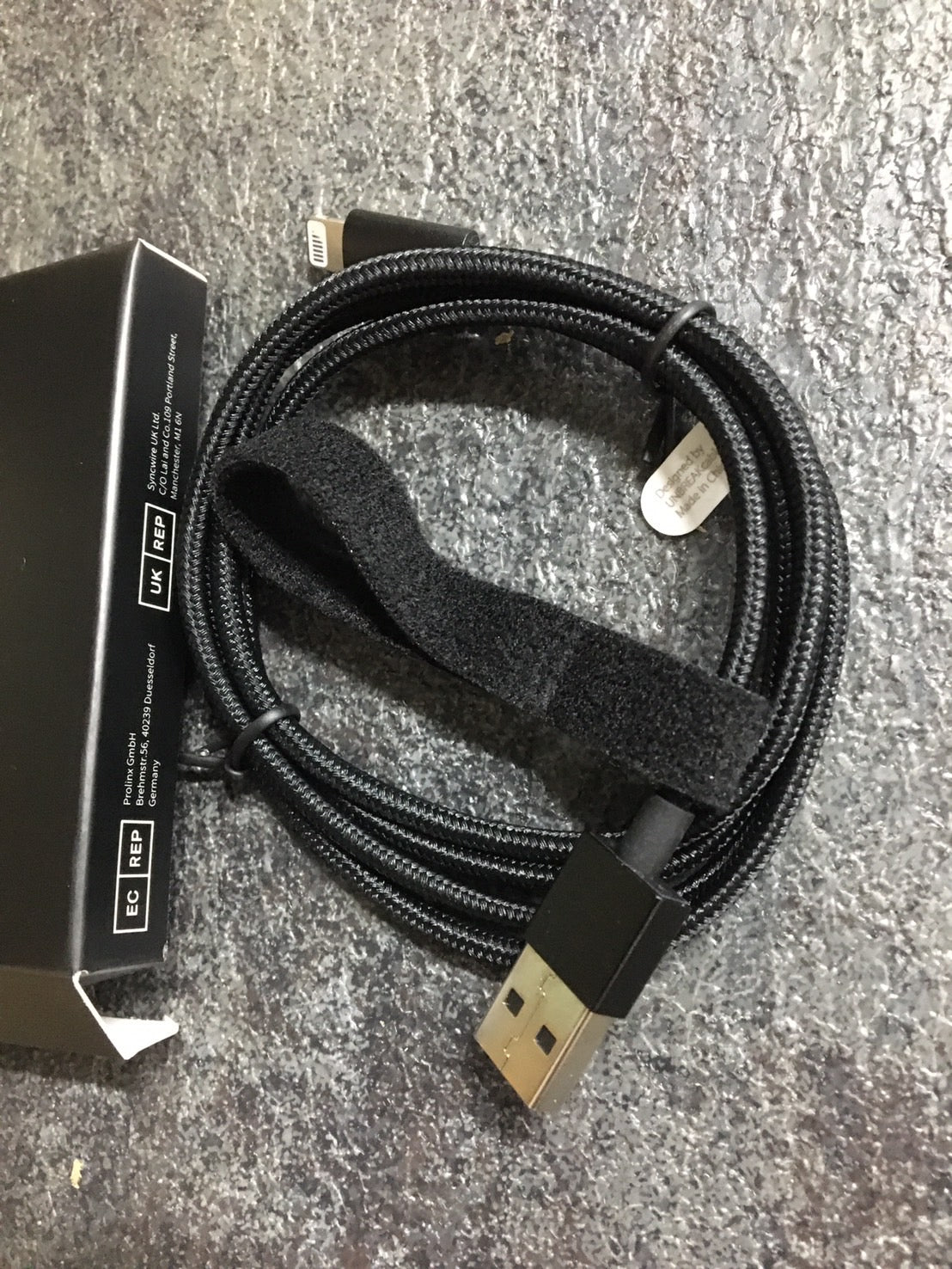 D009　　UNBREAKcable iPhone 充電ケーブル 1M MFi　★